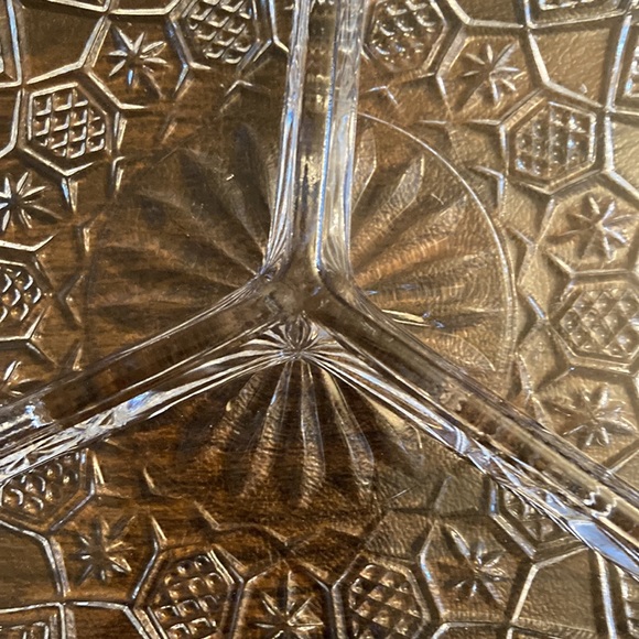 Vintage 8” Round 3 Divided Sections Glass Dish - Picture 7 of 7